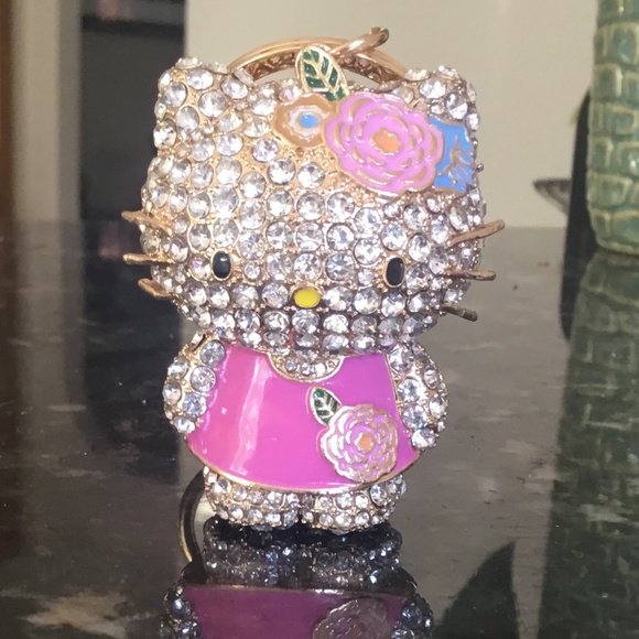 Hello Kitty Keychain - Picture 2 of 6